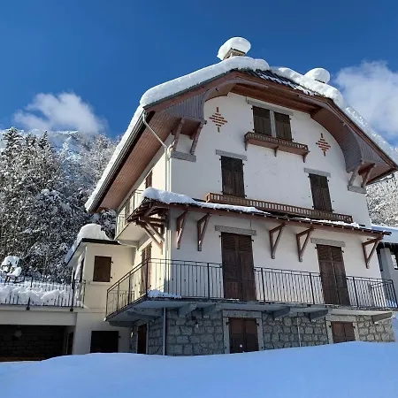 Renove Avec Vue Mont-blanc, Parking Et Wifi A * Chamonix